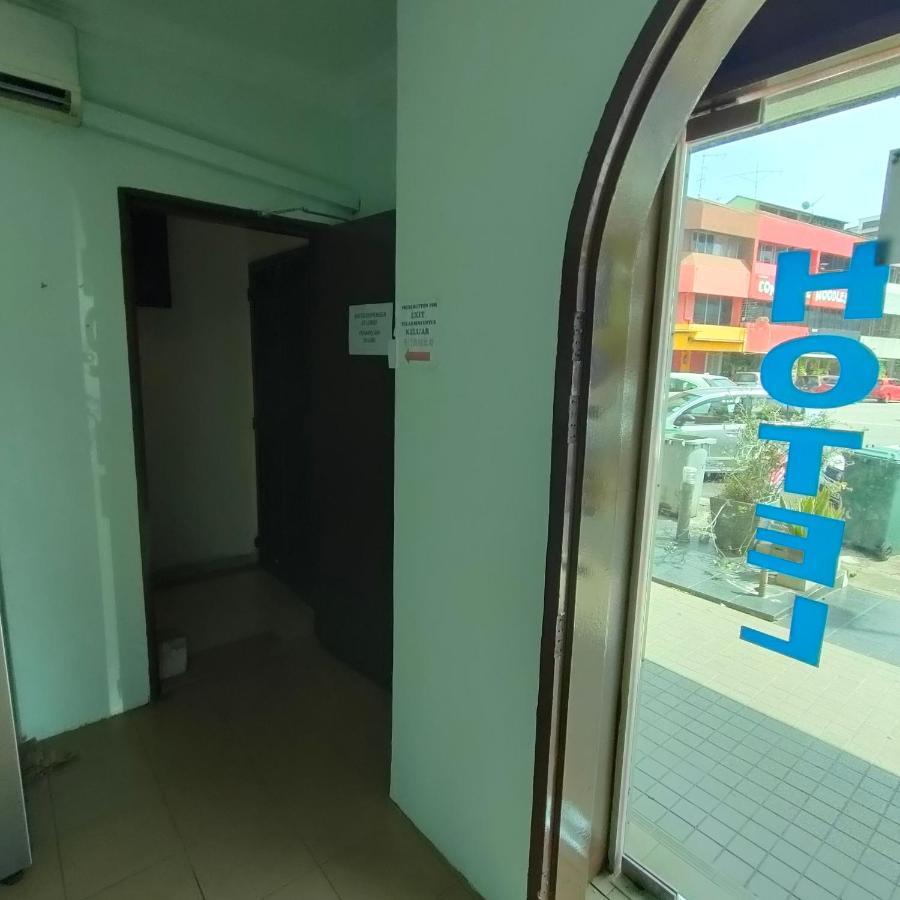 Best One Hotel Malacca Bagian luar foto