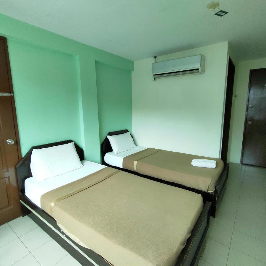 Best One Hotel Malacca Bagian luar foto