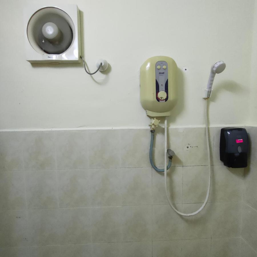 Best One Hotel Malacca Bagian luar foto