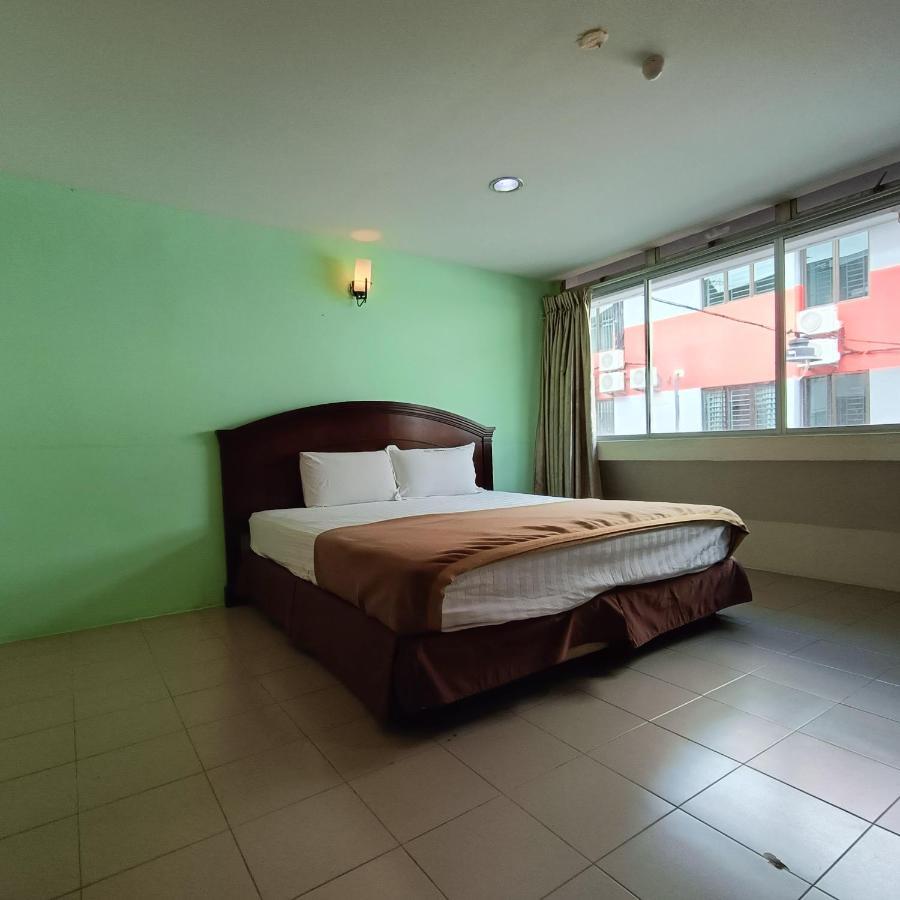 Best One Hotel Malacca Bagian luar foto